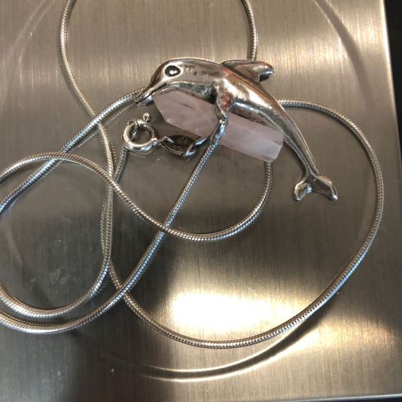 925 Solid Dolphin 🐬 with Crystal Rose Quartz - Picture 7 of 9